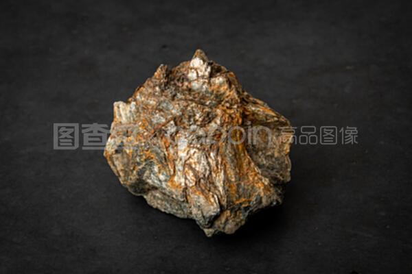 金屬元素含量高的礦石為何會起泡？—— 揭秘礦石起泡現(xiàn)象的科學原理